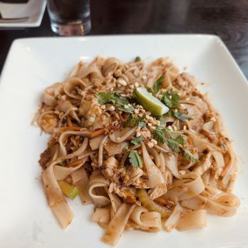 Keo - Pad Thai - Thai Near Me - Broken Arrow, Oklahoma