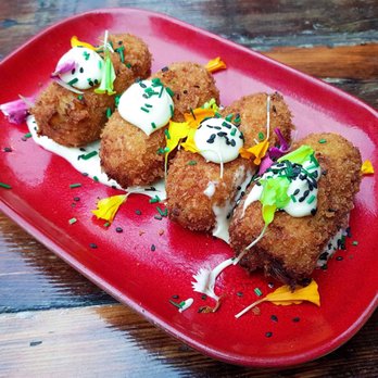 Donny's - Wine Bars Near Me - Manly, NSW