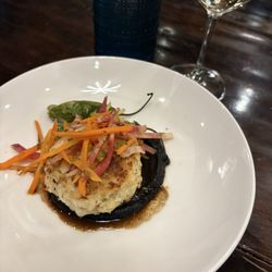 1933 Restaurant & Tavern - Pan Roasted Crabcake