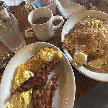 Cracker Barrel Old Country Store - Grandma's breakfast - Southern Near Me - Cartersville, Georgia
