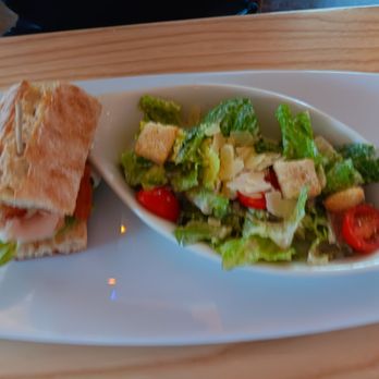Rock & Brews - Grapevine - Burgers Near Me - Grapevine, Texas Rock & Brews - Grapevine - Burgers Near Me - Grapevine, Texas