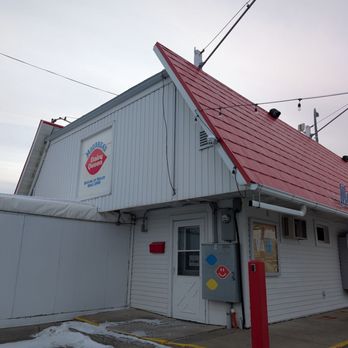 Moorhead Dairy Queen - The happy face is cute. - Ice Cream & Frozen Yogurt Near Me - Moorhead, Minnesota