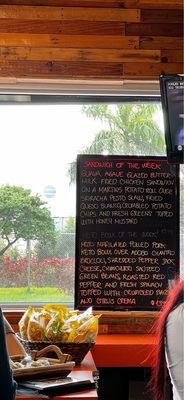 Airport Cafe & Liquors by null