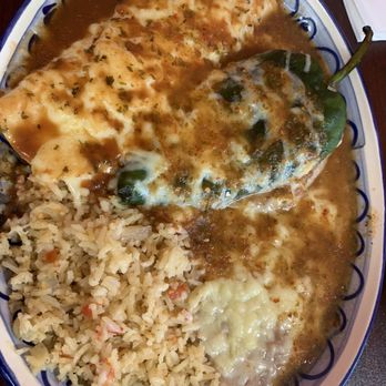 El Lobo Mexican Resturante - Chole relleno and burrito - Tex-Mex Near Me - Duluth, Georgia