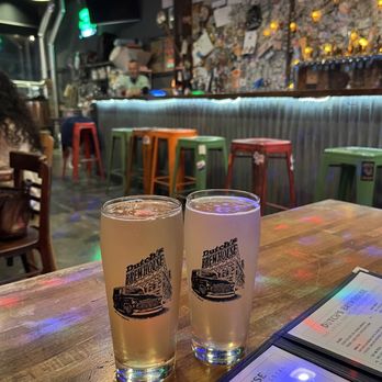 Dutch's Brewhouse - Breweries Near Me - Long Beach, California Dutch's Brewhouse - Breweries Near Me - Long Beach, California