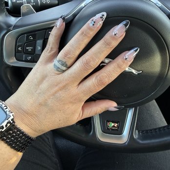 Lux Spa & Nails - Love the my vision to come to life! - Nail Salons Near Me - Chula Vista, California
