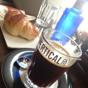 El Patio Vertical - Cafe americano - Coffee & Tea Near Me - Madrid, M