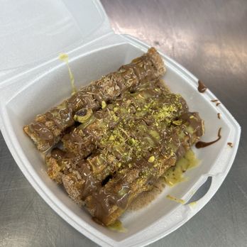 La Dulce Vida - Dubai Chocolate Churros - Ice Cream & Frozen Yogurt Near Me - Virginia Beach, Virginia