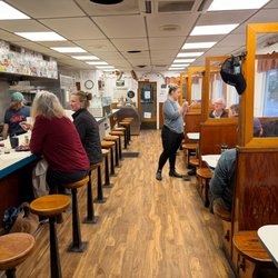 Fairlee Diner - The interior