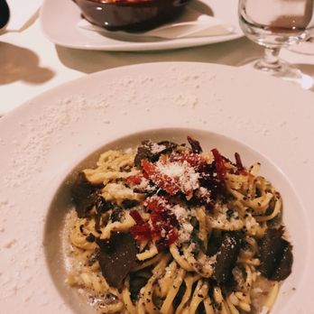 La Tavernetta 48 - Black truffle pasta with crunchy meat in a white truffle sauce - Italian Near Me - Rome, RM La Tavernetta 48 - Black truffle pasta with crunchy meat in a white truffle sauce - Italian Near Me - Rome, RM