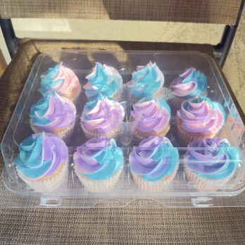 Bake My Day - Dozen Cupcakes that matched the cake theme - Cupcakes Near Me - Rancho Cucamonga, California Bake My Day - Dozen Cupcakes that matched the cake theme - Cupcakes Near Me - Rancho Cucamonga, California
