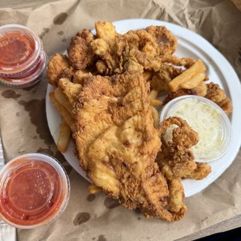Tony's Clam Shop - Seafood Plate - Seafood Near Me - Quincy, Massachusetts Tony's Clam Shop - Seafood Plate - Seafood Near Me - Quincy, Massachusetts