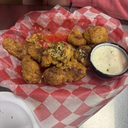 Garlic parm boneless wings Garlic parm boneless wings