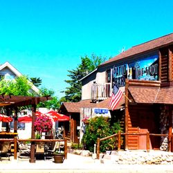 Top Spot Tavern and Grill