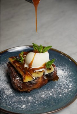 SAINT RESTAURANT BAR & SPEAKEASY by null