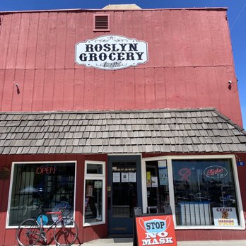 The Roslyn Grocery - the front of the store - Grocery Near Me - Roslyn, Washington The Roslyn Grocery - the front of the store - Grocery Near Me - Roslyn, Washington