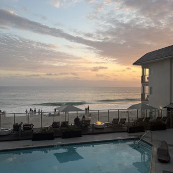 Beach Terrace - Pool/balcony - Hotels Near Me - Carlsbad, California