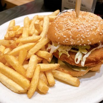Rad Radish - Crispy Chicken Burger with Fries - Vegan Near Me - San Francisco, California Rad Radish - Crispy Chicken Burger with Fries - Vegan Near Me - San Francisco, California