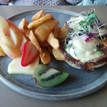 OEB Breakfast - Bridgeland - Porchetta eggs Benny ($15.50) - Breakfast & Brunch Near Me - Calgary, Alberta OEB Breakfast - Bridgeland - Porchetta eggs Benny ($15.50) - Breakfast & Brunch Near Me - Calgary, Alberta