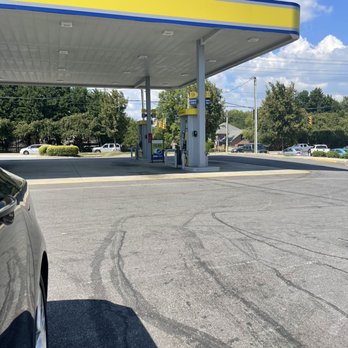 Spinx - a car parked in front of a gas station - Gas Stations Near Me - SIMPSONVILLE, South Carolina Spinx - a car parked in front of a gas station - Gas Stations Near Me - SIMPSONVILLE, South Carolina