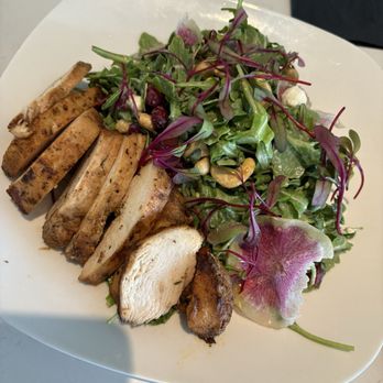 La Serena Villas - Salad at Azucar - Hotels Near Me - Palm Springs, California La Serena Villas - Salad at Azucar - Hotels Near Me - Palm Springs, California
