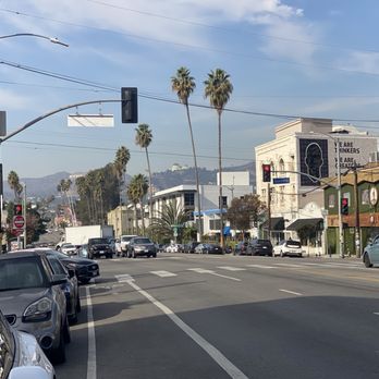 Warby Parker Silver Lake - Sunset Blvd. In front of WP store - Sunset Gulch area - Optometrists Near Me - Los Angeles, California Warby Parker Silver Lake - Sunset Blvd. In front of WP store - Sunset Gulch area - Optometrists Near Me - Los Angeles, California