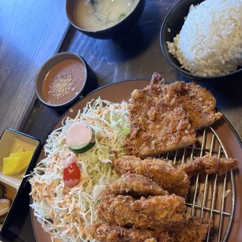 Hako - Katsu Curry Tonkatsu - Sushi Bars Near Me - Irvine, California Hako - Katsu Curry Tonkatsu - Sushi Bars Near Me - Irvine, California