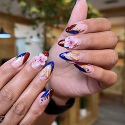 Gloss Nail Spa