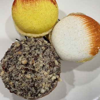 Fancy Flavors - Strawberry Passionfruit, Assam Tea, and Ferrero Macaroons - Macarons Near Me - San Jose, California Fancy Flavors - Strawberry Passionfruit, Assam Tea, and Ferrero Macaroons - Macarons Near Me - San Jose, California