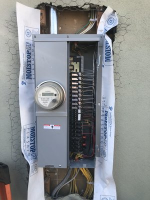 Electrical Panel Installation / Repair - Araus Electric, Inc. specializes in residential and commercial work for new and remodel projects. We are experts in custom LED lighting and smart home devices.

Property managers and real estate agents trust our 24 hours emergency services for troubleshooting and repair of interior and exterior installations.

We are fully licensed and bonded