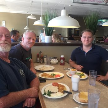 Coyote Cafe - Comfort Food Near Me - Vista, California