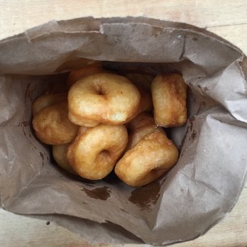 Daily Dozen Doughnut - dozen and a half donuts - Bakeries Near Me - Seattle, Washington