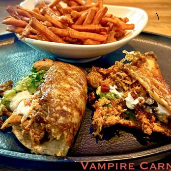 Yard House - Vampire Carnitas - New American Near Me - Meridian, Idaho