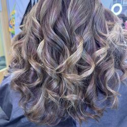 Ursula’s Hair Touch - Partial balayage highlights