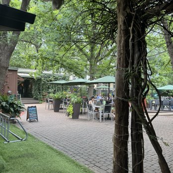 Casa De Luz - Outdoor seating - Vegan Near Me - Austin, Texas Casa De Luz - Outdoor seating - Vegan Near Me - Austin, Texas