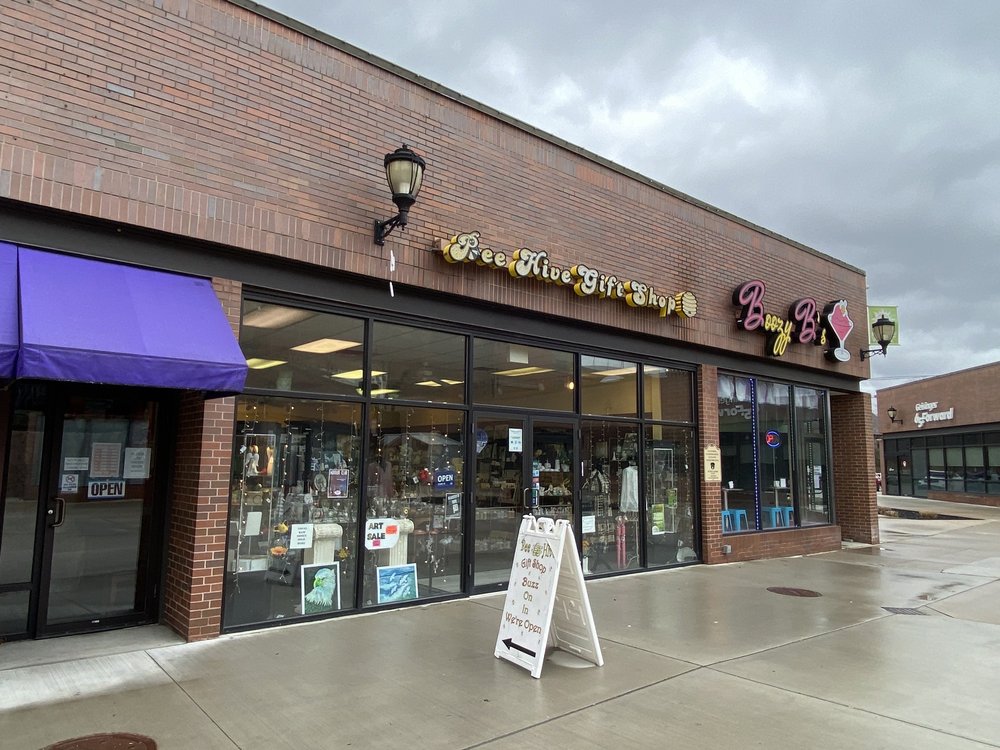 BEE HIVE GIFT SHOP Updated October 2024 11 Photos 41 S Main St