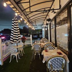 La Fresa Francesa - Outdoor dining