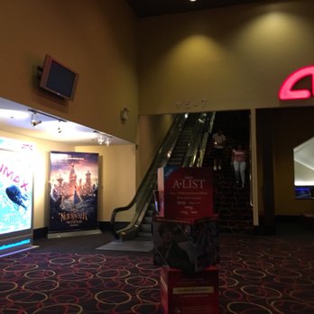 AMC Fresh Meadows 7 - Cinema Near Me - Fresh Meadows, New York