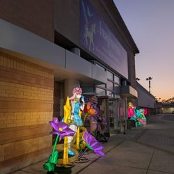 Imaginarium 360 @ Lakewood Center - Mall entrance. It's where Forever 21 used to be