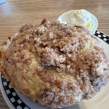 Dalton's Cafe - Pumpkin muffin - Cafes Near Me - Cypress, California Dalton's Cafe - Pumpkin muffin - Cafes Near Me - Cypress, California