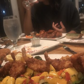Quinn's Lighthouse - Seafood Near Me - Oakland, California