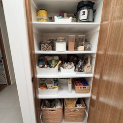 Livsmaller - The end resolved, beautiful, easy use pantry that promotes healthier choices.