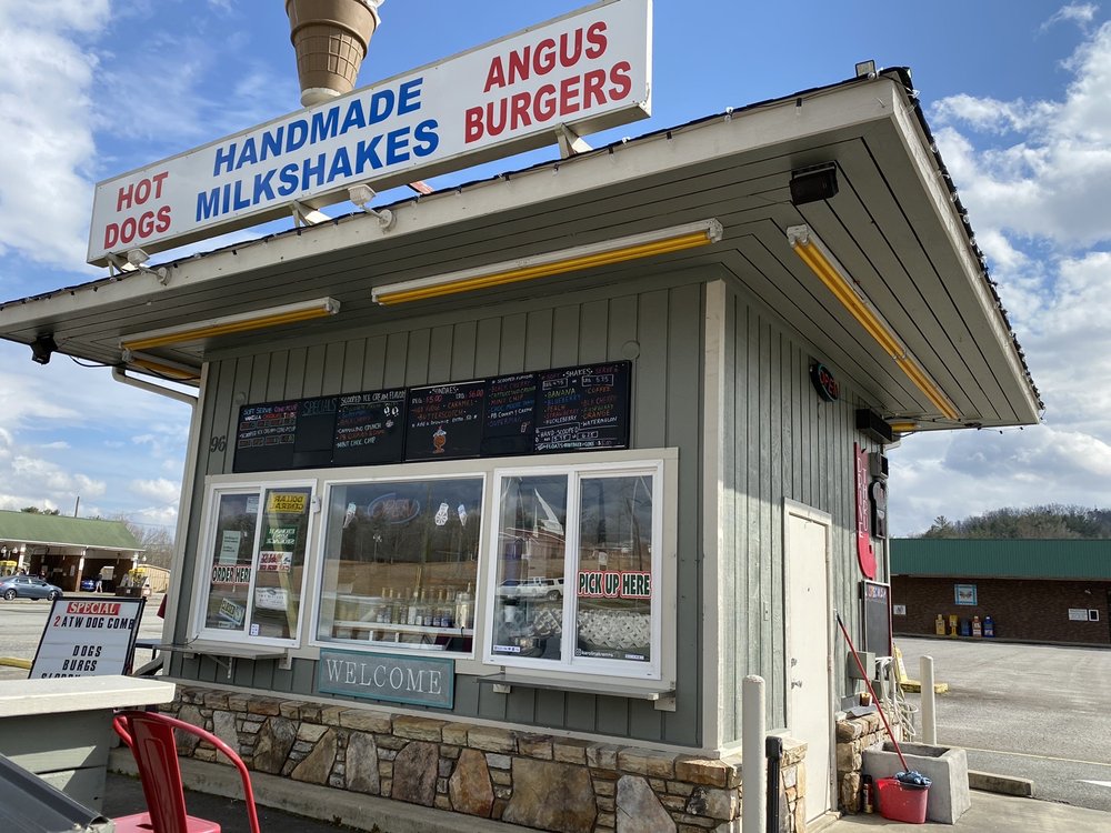 KAROLINA KREMES Updated September 2024 18 Photos 65566562