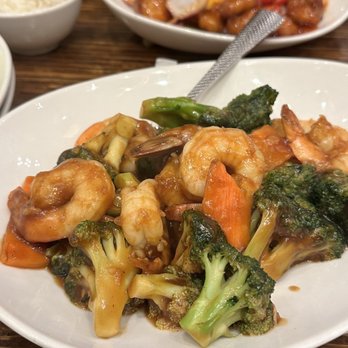 Ginger - Shrimp and broccoli - Chinese Near Me - National Harbor, Maryland Ginger - Shrimp and broccoli - Chinese Near Me - National Harbor, Maryland