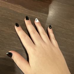 City Nails
