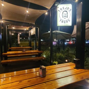 Trejos Tacos - La Brea - Outdoor seating with heat lamps - Tacos Near Me - Los Angeles, California Trejos Tacos - La Brea - Outdoor seating with heat lamps - Tacos Near Me - Los Angeles, California