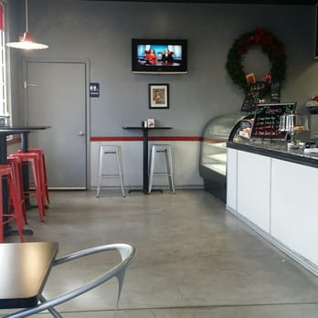 Scubber's Hot Wings - Ordering counter and high top tables - Chicken Wings Near Me - Albany, New York Scubber's Hot Wings - Ordering counter and high top tables - Chicken Wings Near Me - Albany, New York