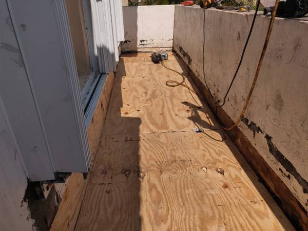 Slide of Roofing Clan