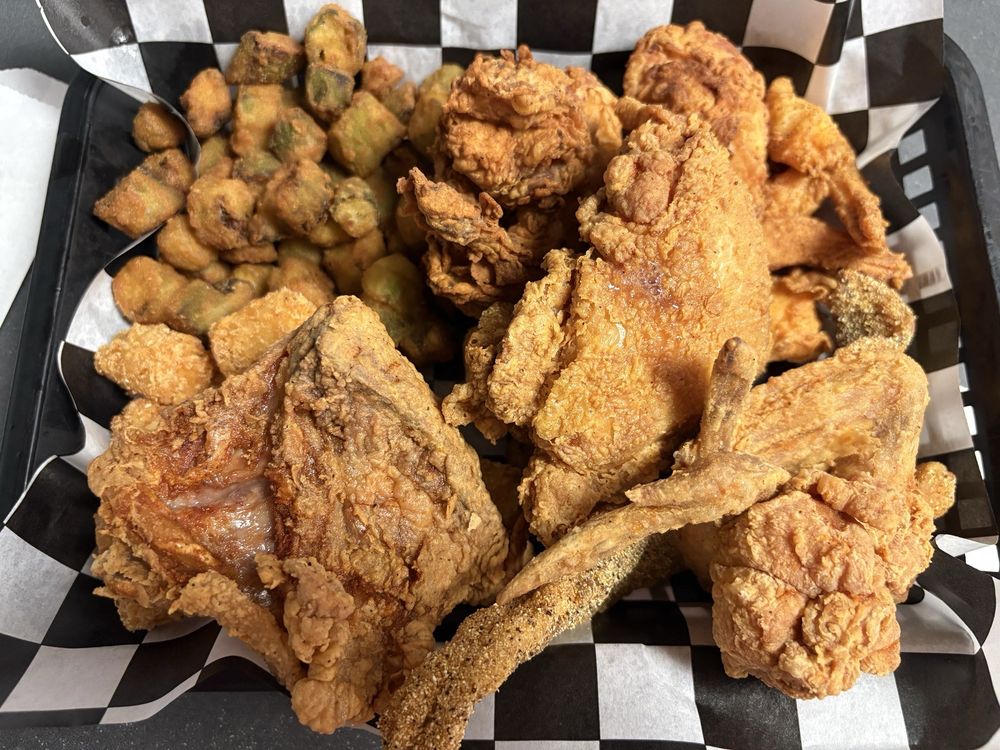 Boudreaux's Fried Chicken Logo