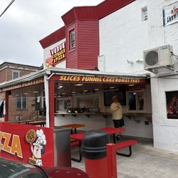 Avenue Steaks & Pizza - Avenue Pizza and steaks joint
